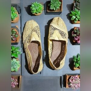 Toms Lemon Crochet Flats - Yellow Moroccan Crochet Women's Size W5